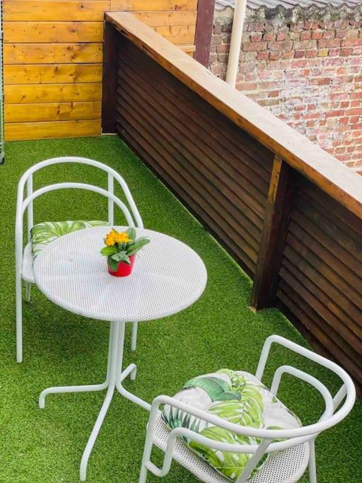 La Terrasse, Train - Paris Trajet D'environ 1 Heure 10 Minutes Apartment