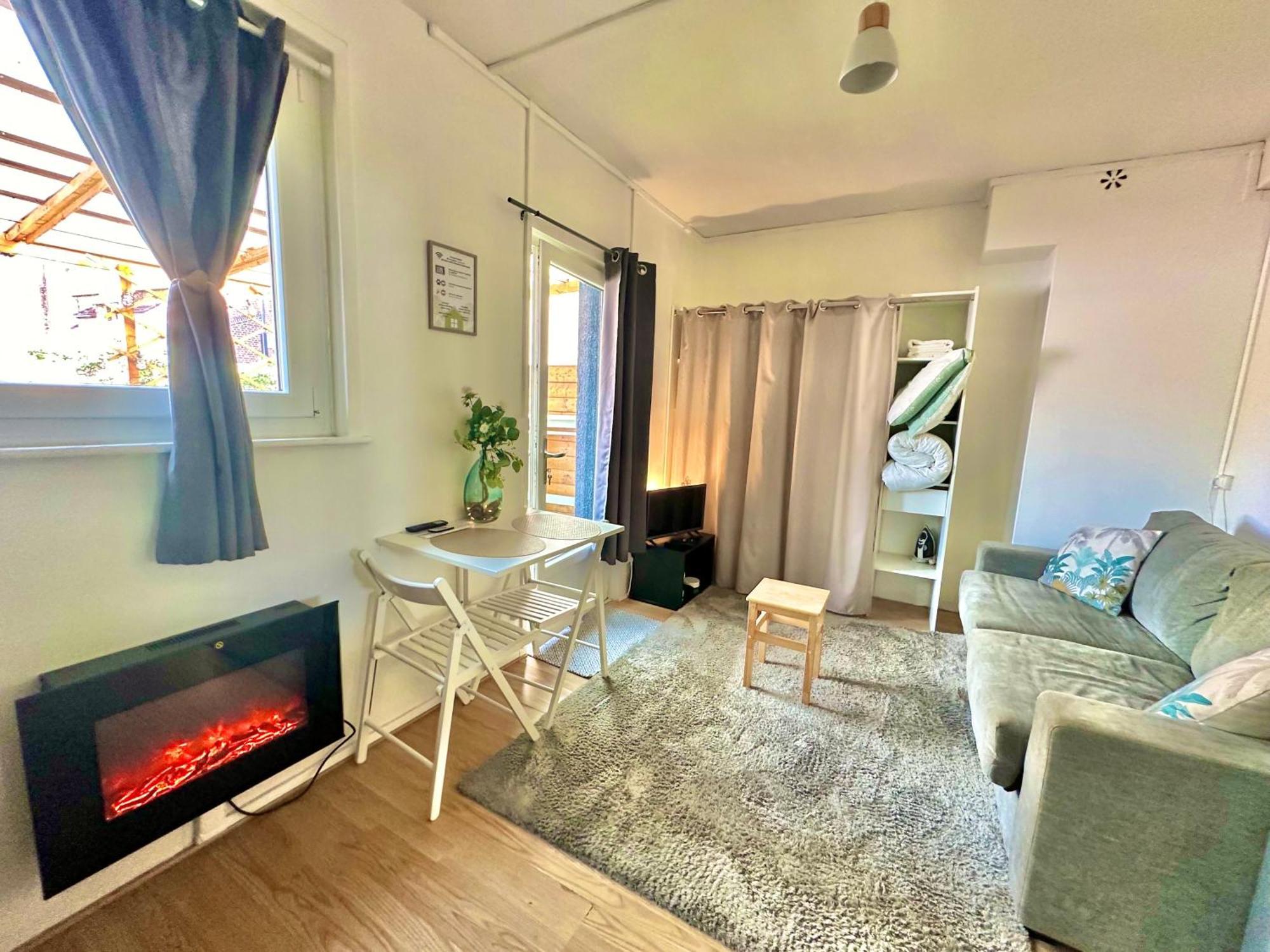 La Terrasse, Train - Paris Trajet D'environ 1 Heure 10 Minutes Appartement *